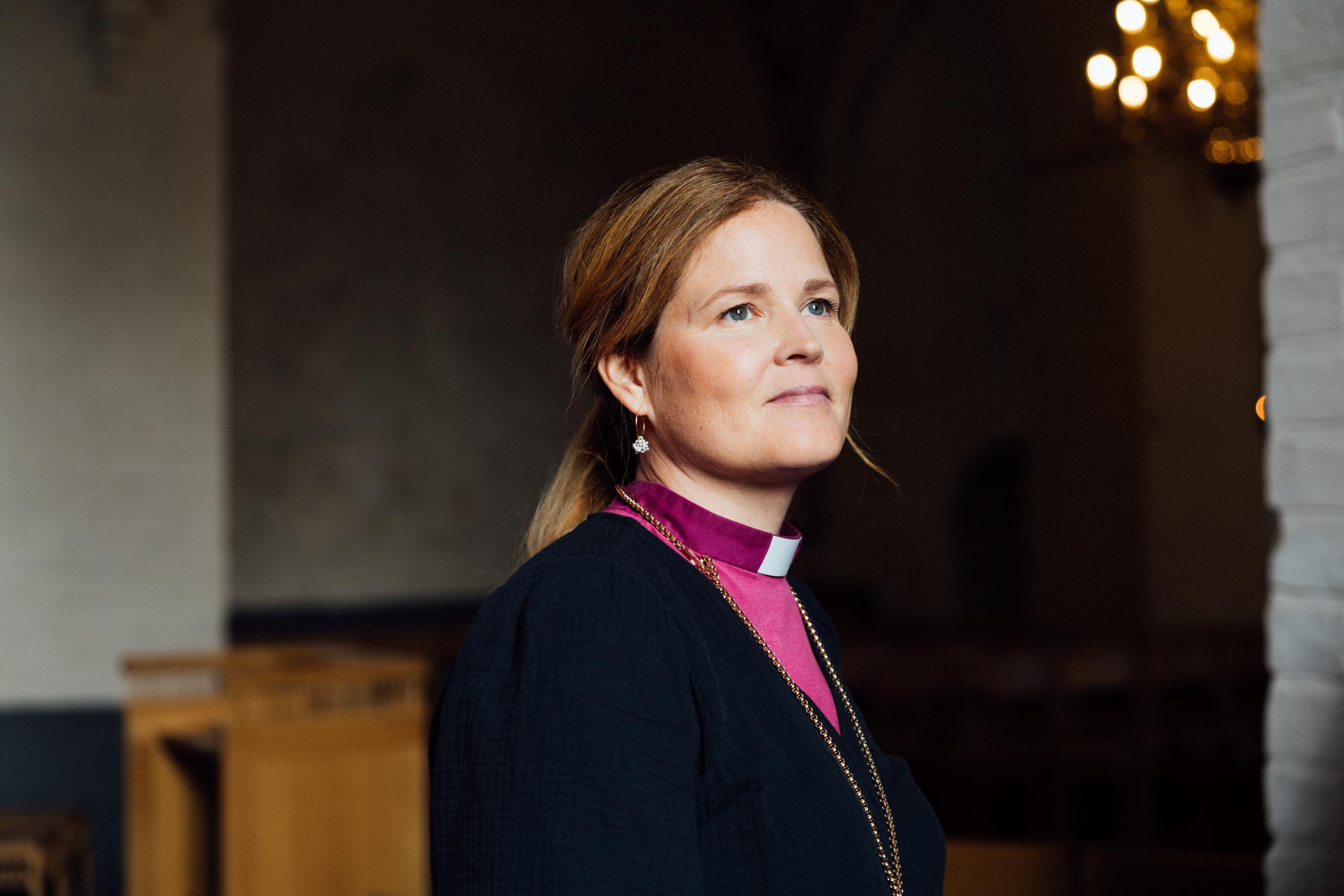 Piispa Mari Leppänen.