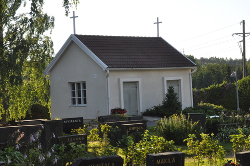 Avaa kuva isommaksi Liedon kirkon hautausmaa_2013 (21)_S.